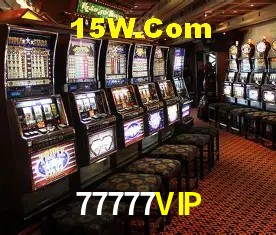 Campos de e-mail e senha na entrada da conta 77777VIP
